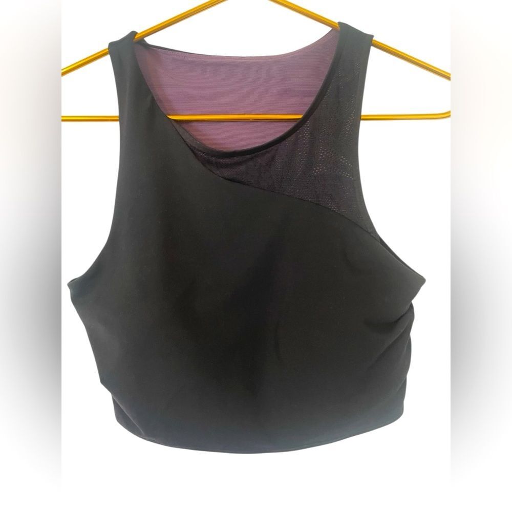 Athleta Activewear‎ Tank With Built in Soft Padded Bra, Woman’s Size Medium